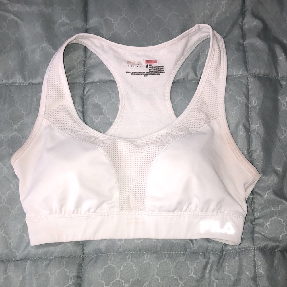 Size M. Breathable FILA sports bra.
